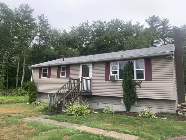 114 S Pickens St, Lakeville, MA 02347