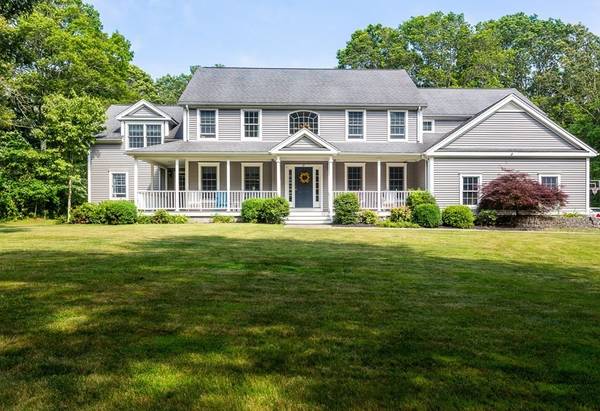 37 Pardon Hill Road, Dartmouth, MA 02748