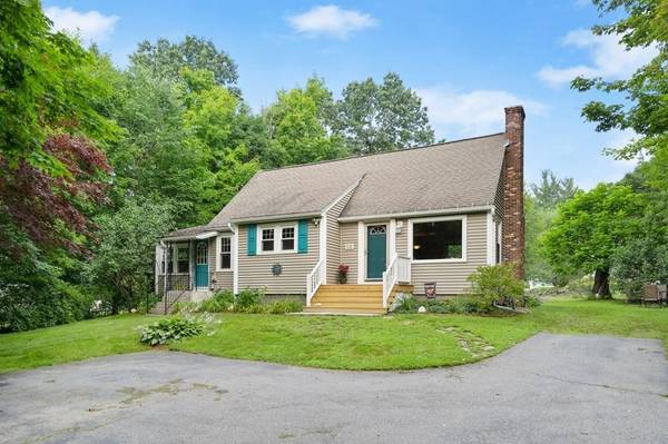 72 Laurelwood Rd, Sterling, MA 01564