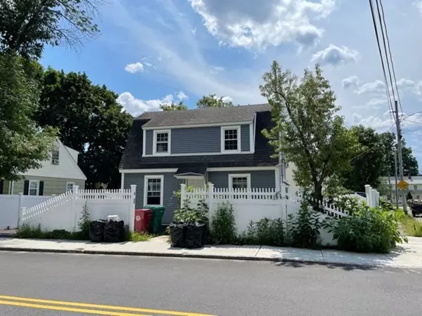 170 Hildreth Street, Lowell, MA 01850