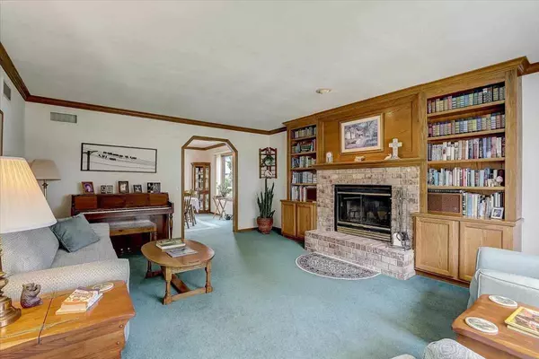 Middleton, WI 53562,3706 Spring Hill Ct