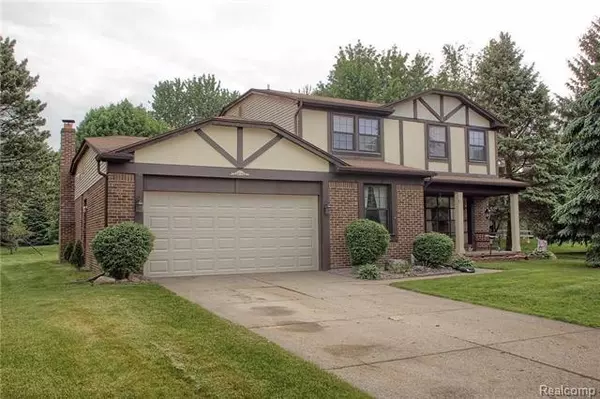 1424 FAWN CRT, Rochester Hills, MI 48309