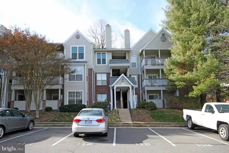 3908 PENDERVIEW DR #606, Fairfax, VA 22033