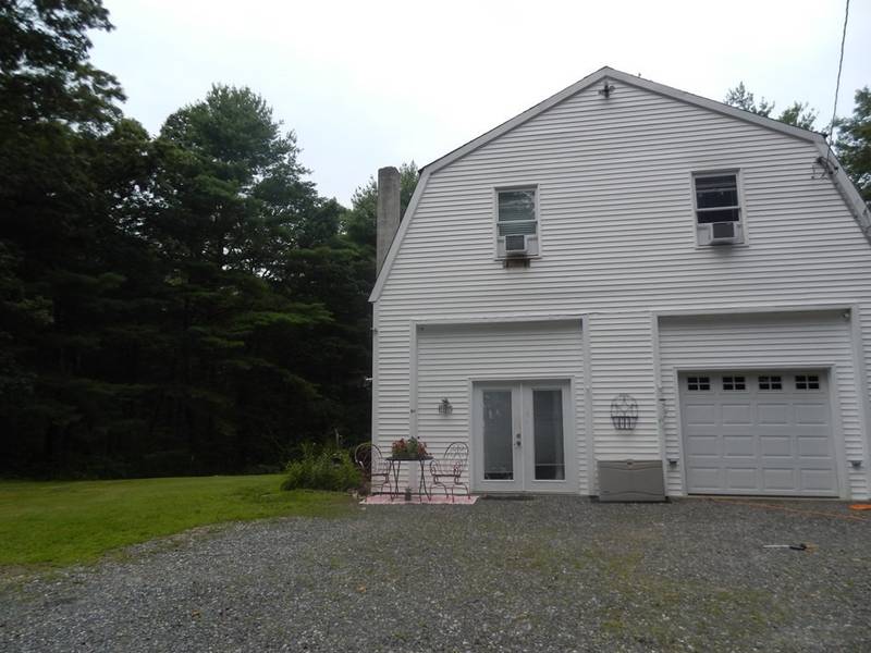 40 R Bellingham Rd, Blackstone, MA 01504