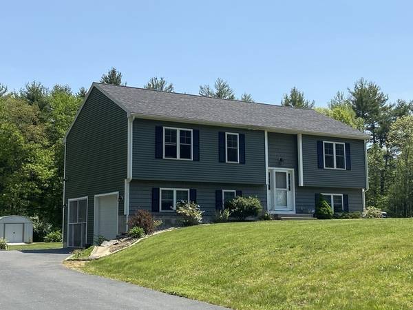 357 Howe St, East Brookfield, MA 01515