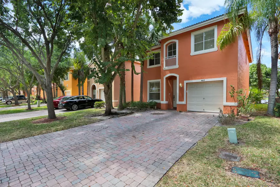 4417 Lake Lucerne CIR, West Palm Beach, FL 33409