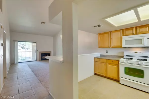 Henderson, NV 89074,2849 Bluebonnet Drive #5