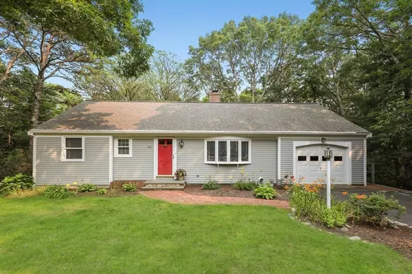 147 Lake Shore Drive, Barnstable, MA 02648