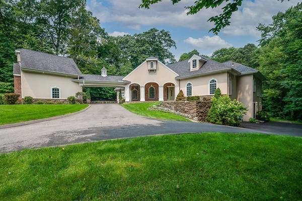 59 Armsby Rd, Sutton, MA 01590