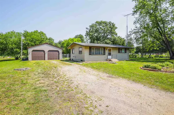 Pardeeville, WI 53954,N6188 Duck Creek Rd