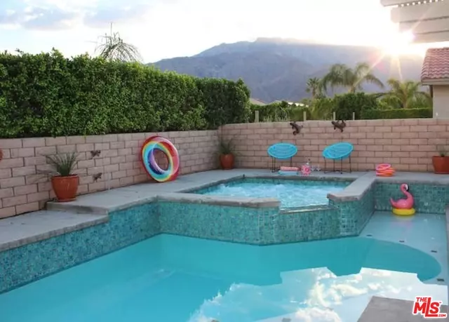 1597 E Racquet Club Rd, Palm Springs, CA 92262