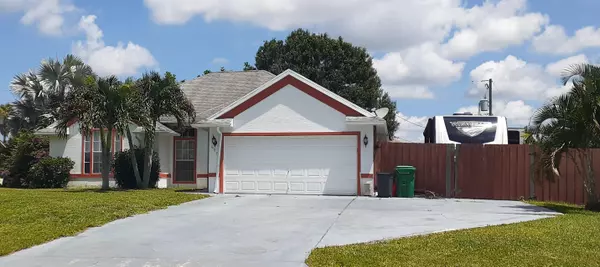 607 SW Dolores AVE, Port Saint Lucie, FL 34983