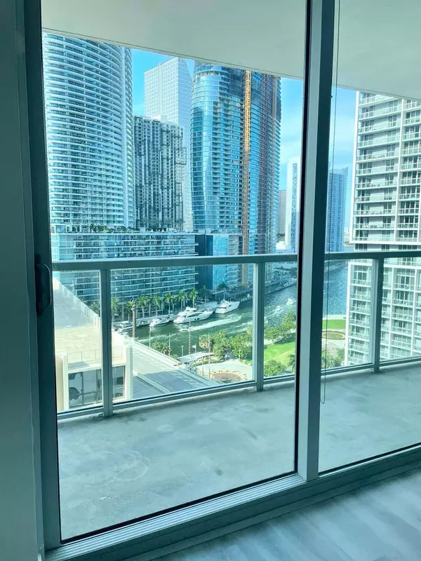 Miami, FL 33131,500 Brickell AVE 1703