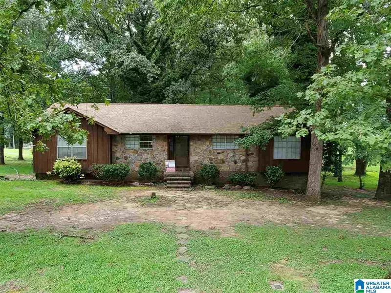 2043 WHITE POST ROAD, Hueytown, AL 35023