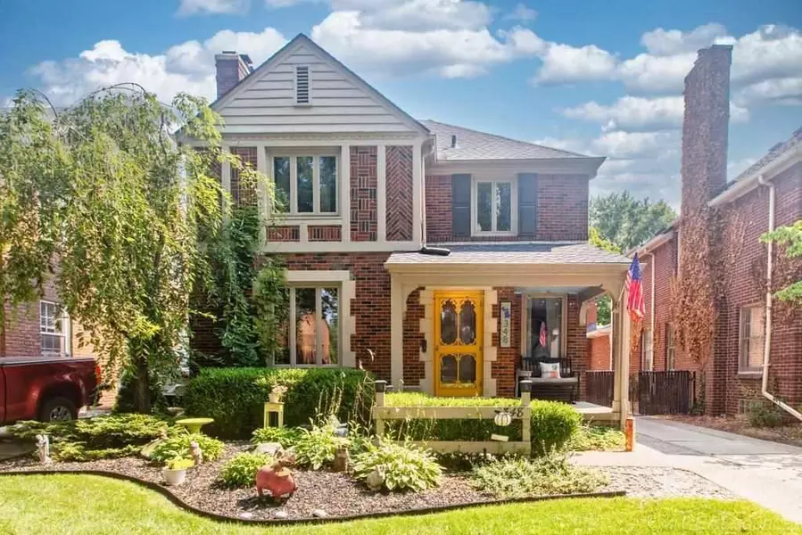 348 McMillan, Grosse Pointe Farms, MI 48236