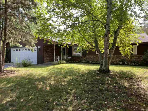 115 Dahlen Cir, Cambridge, WI 53523