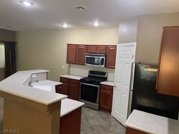 1172 Volcanic Garden Court #103, Las Vegas, NV 89183