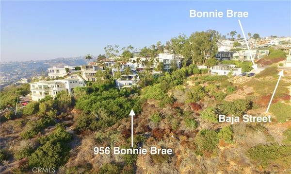 Laguna Beach, CA 92651,956 Bonnie Brae AVE