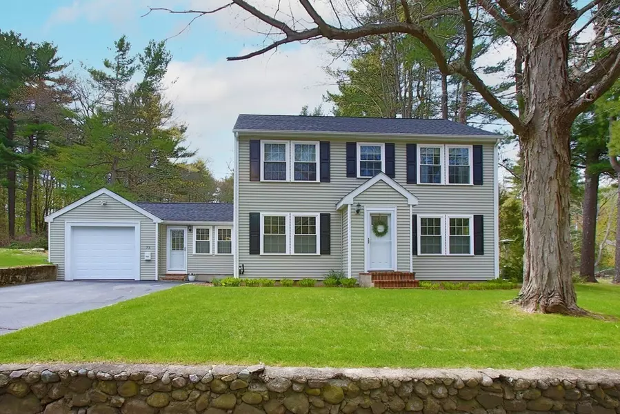 73 Moosehill Rd, Walpole, MA 02032