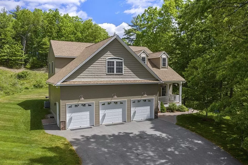 Lancaster, MA 01523,47 Fort Pond Ln