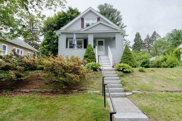 20 Uncatena Ave, Worcester, MA 01606