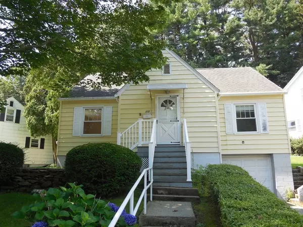 272 Cherry Street, Holyoke, MA 01040