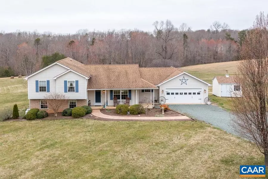 677 ALBEVANNA SPRING RD RD, Scottsville, VA 24590