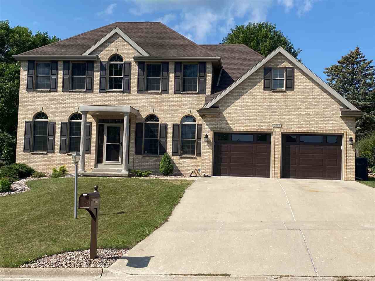 2943 Dartmouth Dr, Janesville, WI 53545