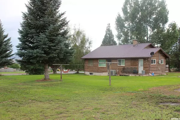 Bicknell, UT 84715,296 W 100 N