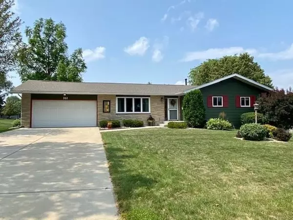 322 Tower Ct, Dodgeville, WI 53533