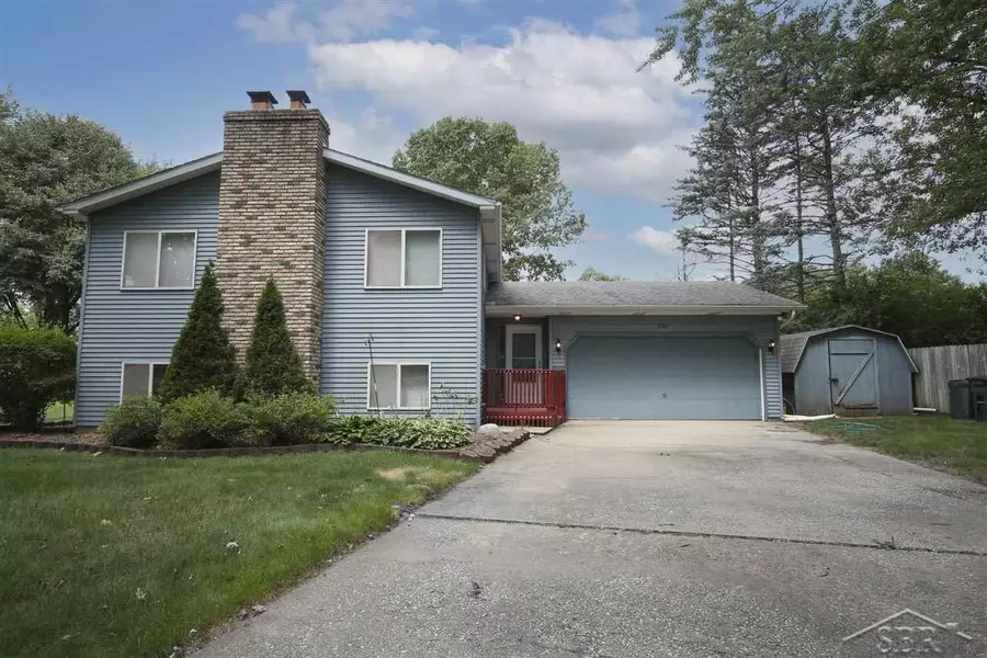 2307 Carol Court, Midland, MI 48642