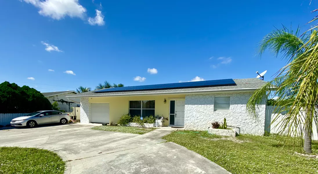 7569 SE Gull WAY, Hobe Sound, FL 33455