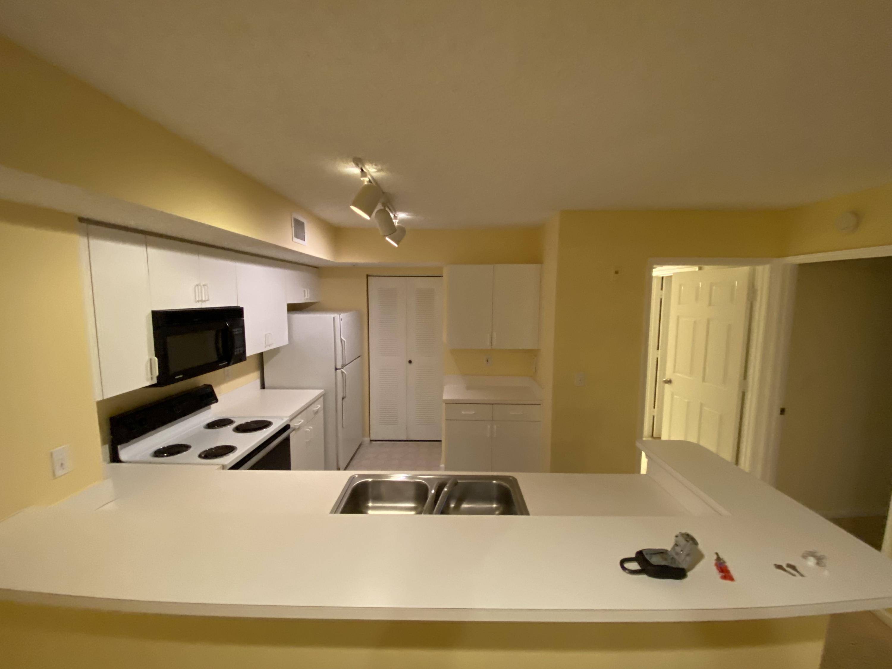 266 Village BLVD 6208, Tequesta, FL 33469