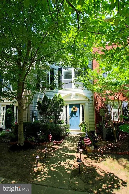 Alexandria, VA 22304,998 HARRISON CIR