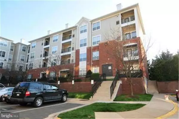 4870 EISENHOWER AVE #203, Alexandria, VA 22304