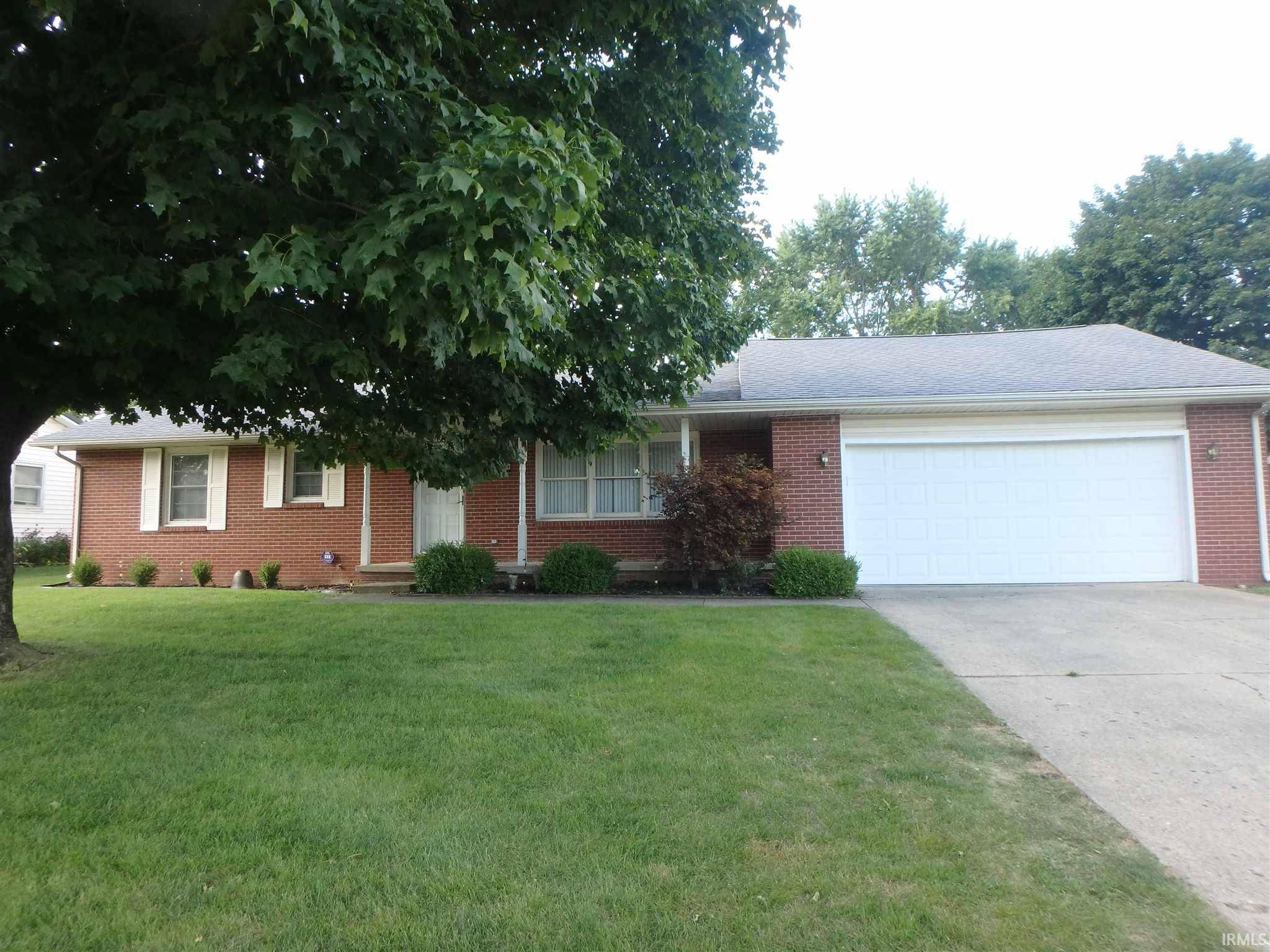 412 HOLIDAY Drive, Greentown, IN 46936