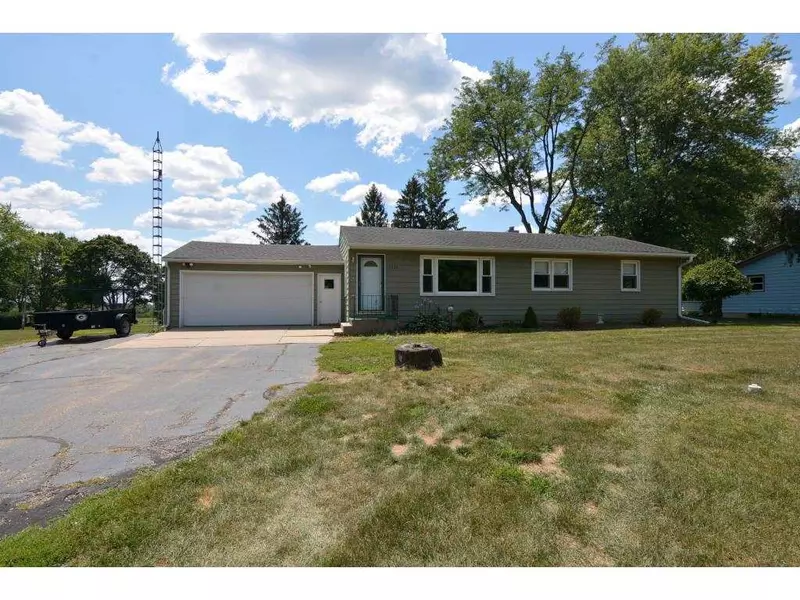 3232 W Alpine Dr, Beloit, WI 53511