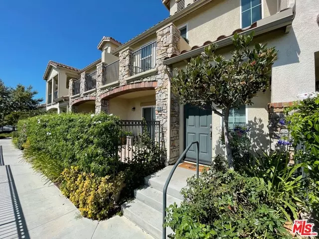 15613 Odyssey Dr #26, Granada Hills, CA 91344