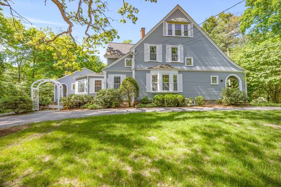 30 Chestnut St, Sharon, MA 02067