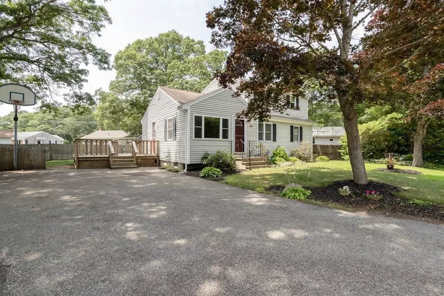 64 Cohassett Rd, Wareham, MA 02532