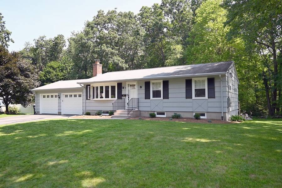 72 Beechwood Rd, Holden, MA 01520