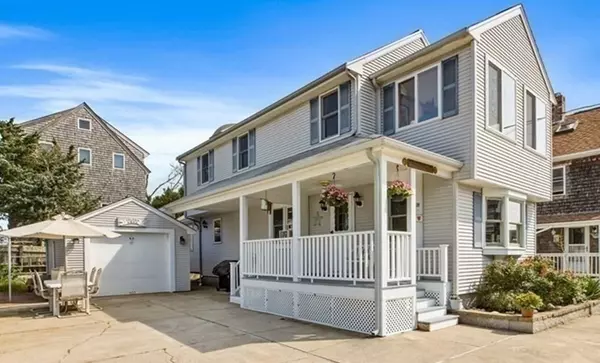 28 Pine Point Road, Duxbury, MA 02332