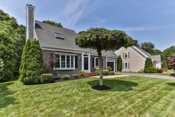 Barnstable, MA 02601,17 Starbeam Ln