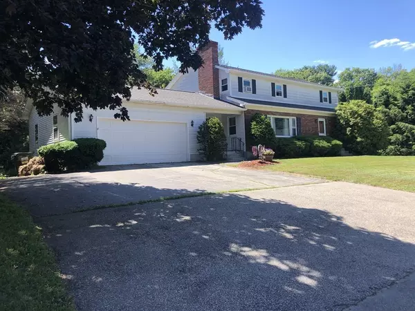 68 Poland St, Webster, MA 01570