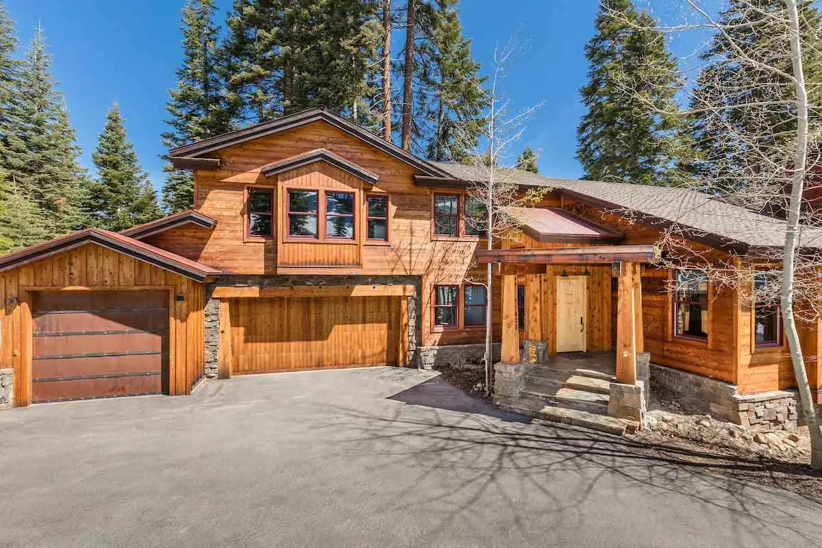 Truckee, CA 96161,11403 Skislope Way