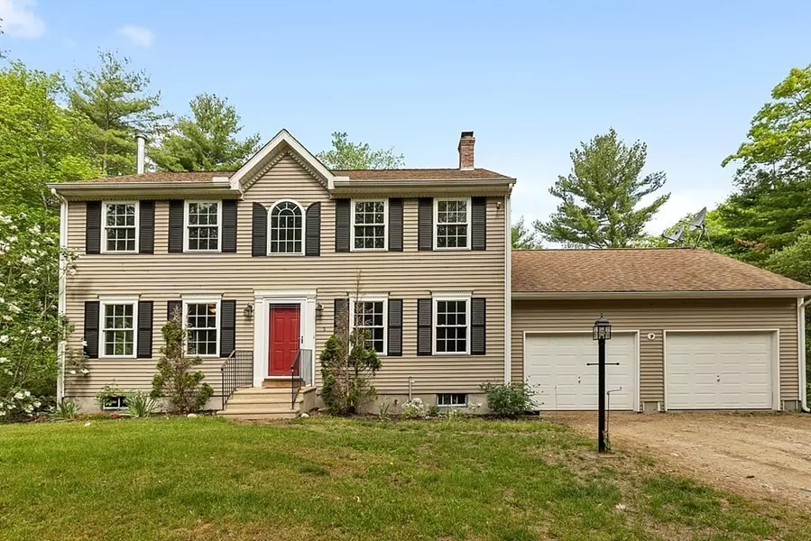 2 Old County Rd, New Salem, MA 01355