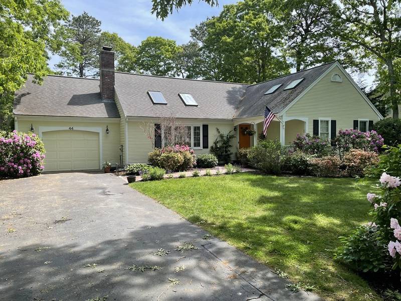 44 Statice, Barnstable, MA 02601