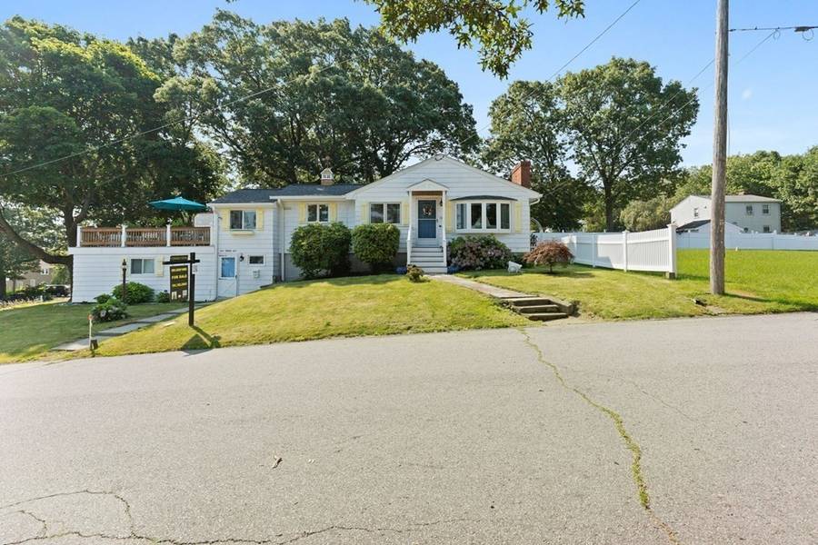 181 Idlewell Blvd, Weymouth, MA 02188