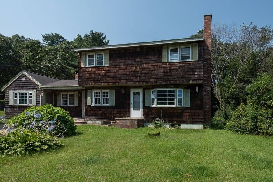 44 Lakeshore Drive, Georgetown, MA 01833