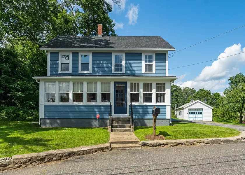 30 Cherry St, Ware, MA 01082